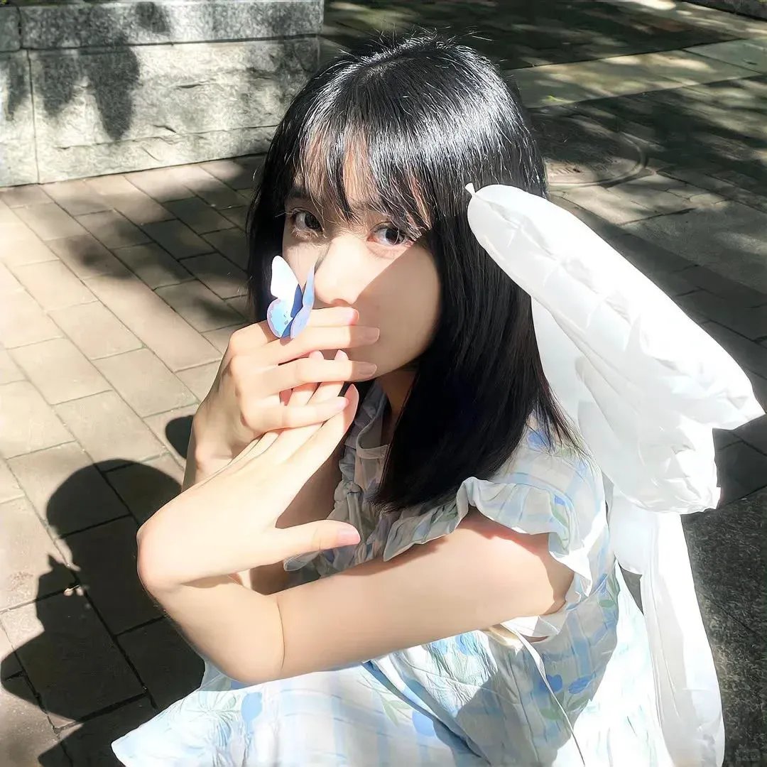 美丽人生颂海报